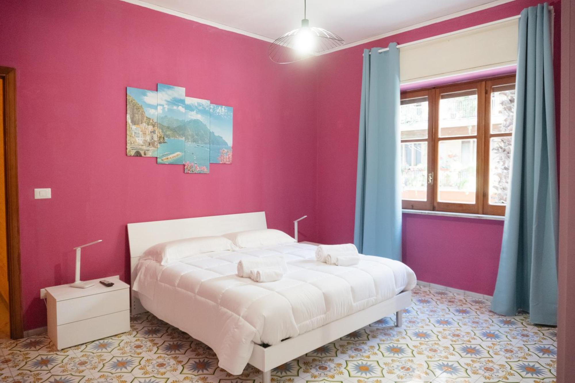 Domus Aurea Relax Room ซาแลร์โน ภายนอก รูปภาพ